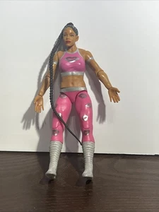 Mattel WWE Main Event Basic Championship Showdown 11 Bianca Belair Figur NXT 6" - Bild 1 von 12