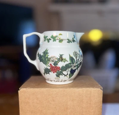 SIGNED: Portmeirion The Holly & The Ivy Cream and Sugar Anwyl Cooper-Willis - Image 1 of 4