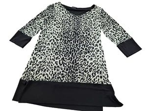 Túnica Eva Varro para mujer talla grande arte floral para usar estampado animal blanco y negro - Imagen 1 de 4