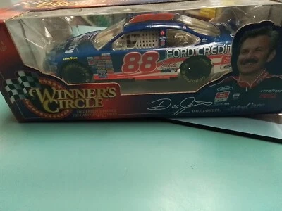 NASCAR Ford Quality Care escala 1/24 Dale Jarrett #88 Foto 1 de 2