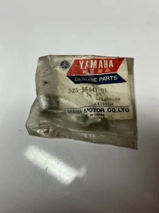 Yamaha YZ125 YZ100 TY175 MX125 Clutch cable holder 525-15441-01  Genuine New - Bild 1 von 6