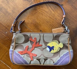 Coach Limited edition Signature Appliqué Fish bag - Picture 1 of 10