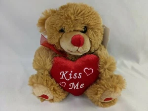 Juguete de peluche Walmart Brown Bear de 6,5 pulgadas corazón rojo bésame - Imagen 1 de 8