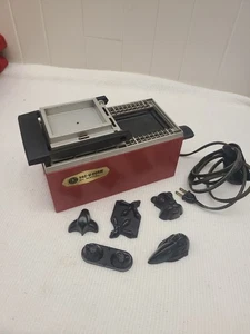 1962 Mattel VAC-U-FORM Make & Play Spielzeug rot elektrisch + 5 Formen * heizt auf & pumpt - Bild 1 von 11
