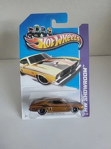Ford Falcon XB 1973 Hot Wheels Super Treasure Hunt daños leves en la tarjeta - Imagen 1 de 6