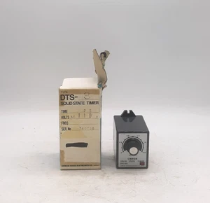 Omron DTS-3 110V Solid State Timer 2s - Picture 1 of 4