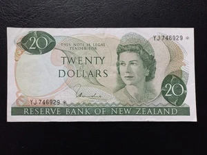 New Zealand 20 dollars, 1977, ( Star) , H.R. Hardie, YJ 746929* , (P-167d) - Picture 1 of 14