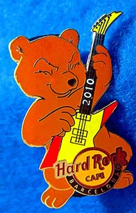 BARCELONA SPANISH FLAG BEAR SERIES SPAIN NATIONAL FLAG GUITAR Hard Rock Cafe PIN - Picture 1 of 1