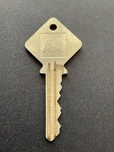 Vintage AA Key. Made by Yale - Picture 1 of 3