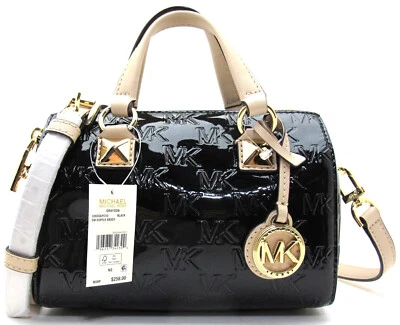 Новый с Ярлыками MICHAEL KORS GRAYSON маленький блестящий лакированная кожа спортивная сумка через плечо черный/золото - Изображение 1 из 4