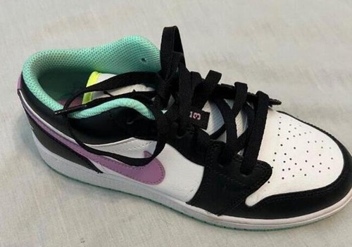 Scarpe Nike Air Jordan 1 Low Green Glow viola viola shock taglia 4 5 anni 553560 151