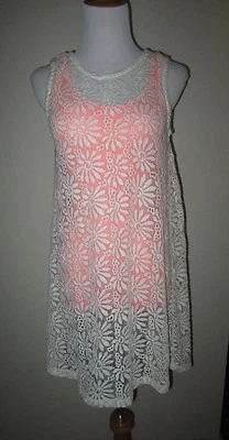 VESTIDO BOHO PLAYA CAPAS MARGARITA ENCAJE BLANCO NOCHE FREE PEOPLE 2 PEQUEÑO Foto 1 de 4