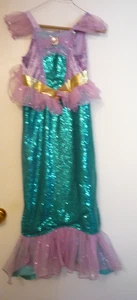 HALLOWEEN MEERJUNGFRAU KOSTÜM MÄDCHEN KLEID --GR. 10-12-PAILLETTEN VORNE-GLITZERNETZ=GLÄNZEND - Bild 1 von 4