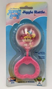 Miss Piggy Jiggle sonaglio Remco Muppet bambini rosa vintage NOS 5 pollici 1989 - Foto 1 di 8