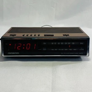 Soundesign 3636A AM/FM Elektronischer Radiowecker Vintage FUNKTIONIERT!!! - Bild 1 von 9