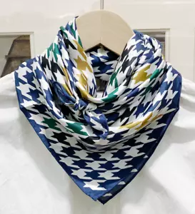 100% Seda 25" Bufanda Sarga Cuadrada Hombres Mujeres Pañuelo Envoltura Cuadros Azul SC45-33 - Imagen 1 de 11