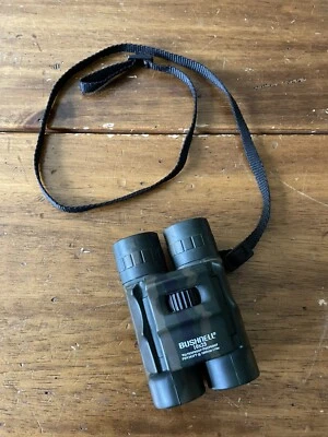 Bushnell H2O Waterproof/Fogproof Compact Roof Prism Camo Binoculars 10 x 25 mm - Image 1 of 4