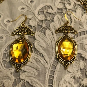 PENDIENTES LARGOS CHAPADOS EN ORO AMARILLO FACETADOS DE FILIGRANA ESTILO VICTORIANO CHG - Imagen 1 de 5