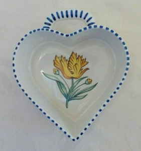Vintage 1983 ROMA AL FRESCO Elizabeth Arden Heart Shaped Dish W Handle 5.5" Wide - Picture 1 of 10