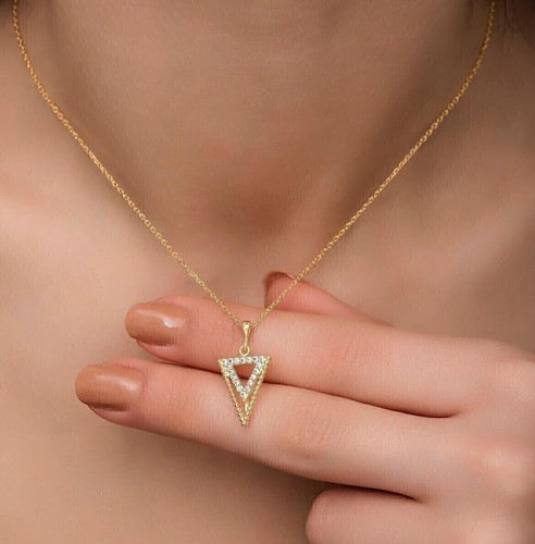 VETEMENTS Ciondolo Grazioso Diamante Simulato Taglio Tondo 2 54 Ct Placcato Oro Giallo 14k