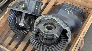 New Takeout Set 4.11 Ratio Meritor MD2014X Front & Rear Differential Set Carrier - Bild 1 von 10
