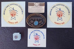 American Power Dispatchers APDA 50. Jahrestag Messing Gürtelschnalle Pin Aufkleber - Bild 1 von 5