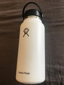 Hydro Flask White 32oz Wide Mouth Stainless Steel Water Bottle Jolly Roger - Picture 1 of 8