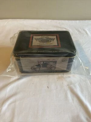 Harley Davidson 1913 Ford Modelo T Van banco de monedas de diez centavos, 1/43 edición limitada en caja de hojalata NOS Foto 1 de 4