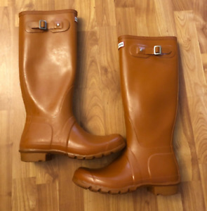 Hunter Glossw Orange Rubber Rain Boots Womens Size 9 Style W23616
