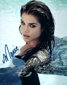 Foto firmada y certificado de autenticidad de Marie Avgeropoulos autografiada 8x10 - Imagen 1 de 1