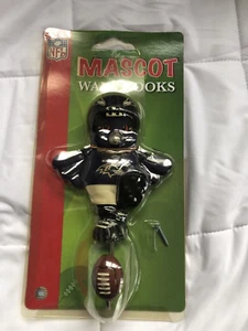 NFL Baltimore Ravens Bird Mascot Wall with football hook - new open box - Picture 1 of 10