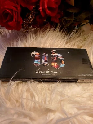The Urban Decay Born To Run Eyeshadow Palette. New In The Box. Excellent Co. - Image 1 of 4