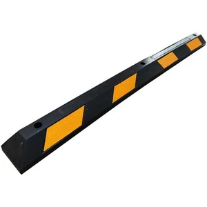 Rubber Wheel Stop - 4 Reflective Panels - Free Fixing Kit Included - Picture 1 of 6