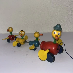 Vintage Fisher Price Holz Ente Familie Zugspielzeug Flügel Klappe USA Etikett 1950er - Bild 1 von 5