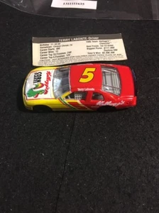 TERRY LABONTE #5 KELLOGG'S 1995 CHEVY MONTE CARLO 1/64 - Picture 1 of 3