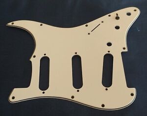 Battipenna pickguard Fender Stratocaster con mini switch aggiuntivo