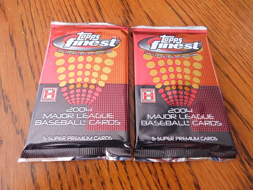Two 2004 Topps Finest Baseball Factory Sealed HOBBY Foil Packs Willie Mays Auto? - Image 1 of 3
