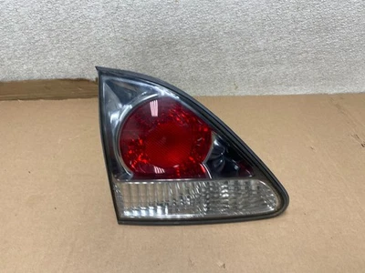 Luz trasera interior trasera izquierda conductor Lexus Rx300 2000-2003 OEM U8217 DW Foto 1 de 4