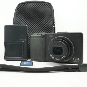 Ricoh GR Digital IV 10.4MP Compact Camera Black w/ Case Charger Strap 8GB Japan - Picture 1 of 21