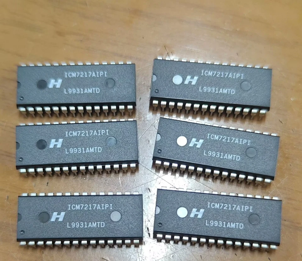 QTY=6PCS  HARRIS     ICM7217AIPI       BRAND NEW   SHIP via  DHL/FEDEX/UPS - Image 1 of 1