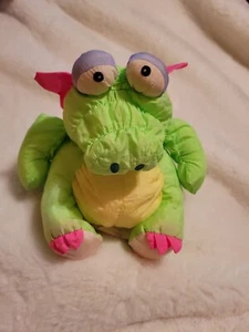 Prestige Toy Nakajima Drache Nylon Stofftier Plüsch Vintage 1989 grün rosa GEBRAUCHT - Bild 1 von 6