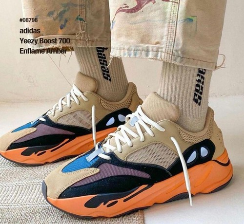 Sneakers Adidas Yeezy Boost 700 Enflame Amber 10.5 US usate