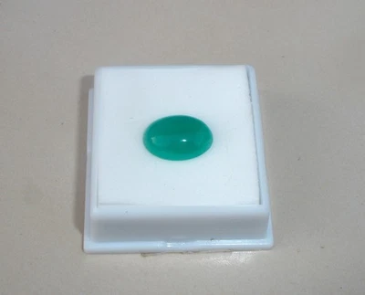 14 x 10mm Aventurine Oval Cabochon Natural Green Gem for Jewelry and Crafts - Image 1 of 4