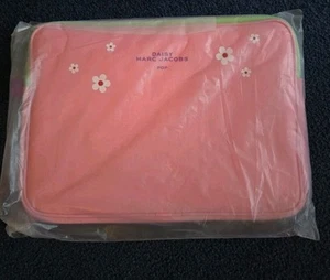 Marc Jacobs Pink Daisy Pop Laptop Bag / Sleeve, New + In Plastic bag - Bild 1 von 3