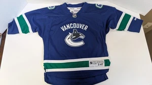 Camiseta deportiva de hockey Reebok para niños pequeños/niños Vancouver Canucks 2-4T con licencia de la NHL - Imagen 1 de 8