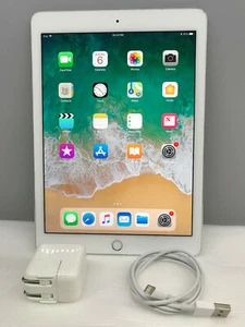 Apple iPad Air 2 A1566 32GB WiFi 9.7in - white Tested - Picture 1 of 12