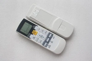 Mando a distancia para aire acondicionado Fujitsu ASY09LTCB ASU7RLF ASYG07LMCA ASU9RLF - Imagen 1 de 5