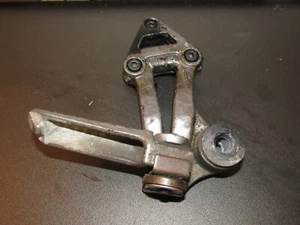 1991 KAWASAKI ZZR1100 C RIGHT REAR FOOT PEG AND HANGER C1 C2. - Picture 1 of 1