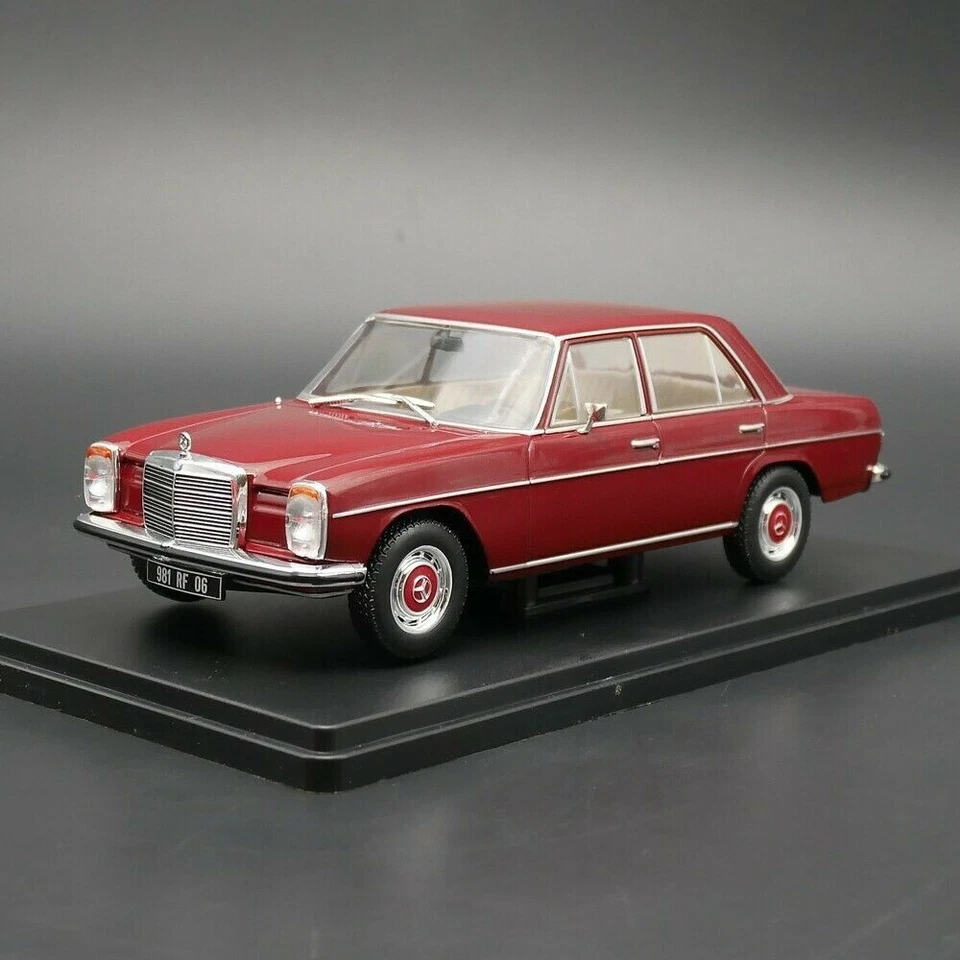 ixo 1:24 Mercedes-Benz W115 200D 1968 Diecast Car Model Metal Toy Vehicle - Image 1 of 4