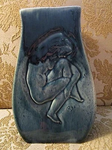 STUNNING Signed 'NAGY' VINTAGE DRIP GLAZE Flat Sided VASE Incised NUDE and VINE - Picture 1 of 11